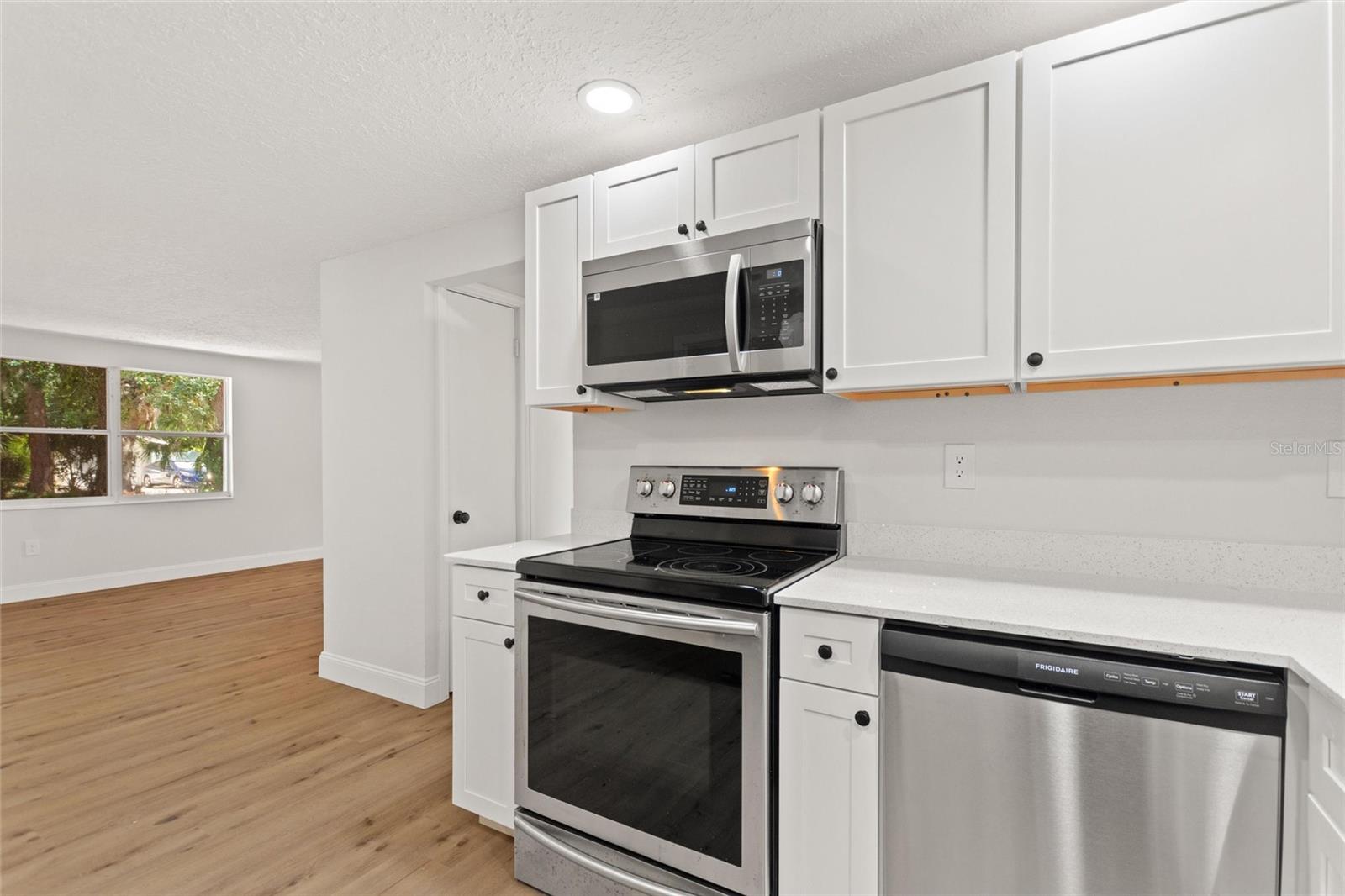 Image 16 of 32 For 3835 Rilma Avenue