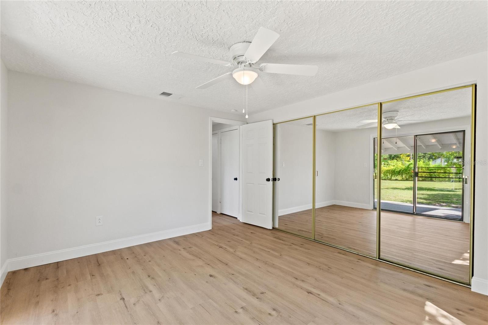 Image 22 of 32 For 3835 Rilma Avenue