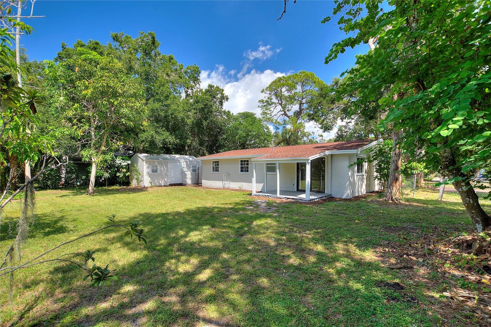 Image 23 of 32 For 3835 Rilma Avenue