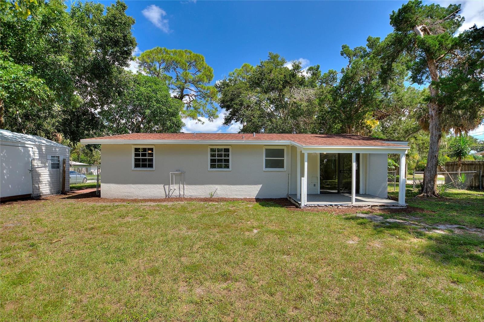 Image 29 of 32 For 3835 Rilma Avenue