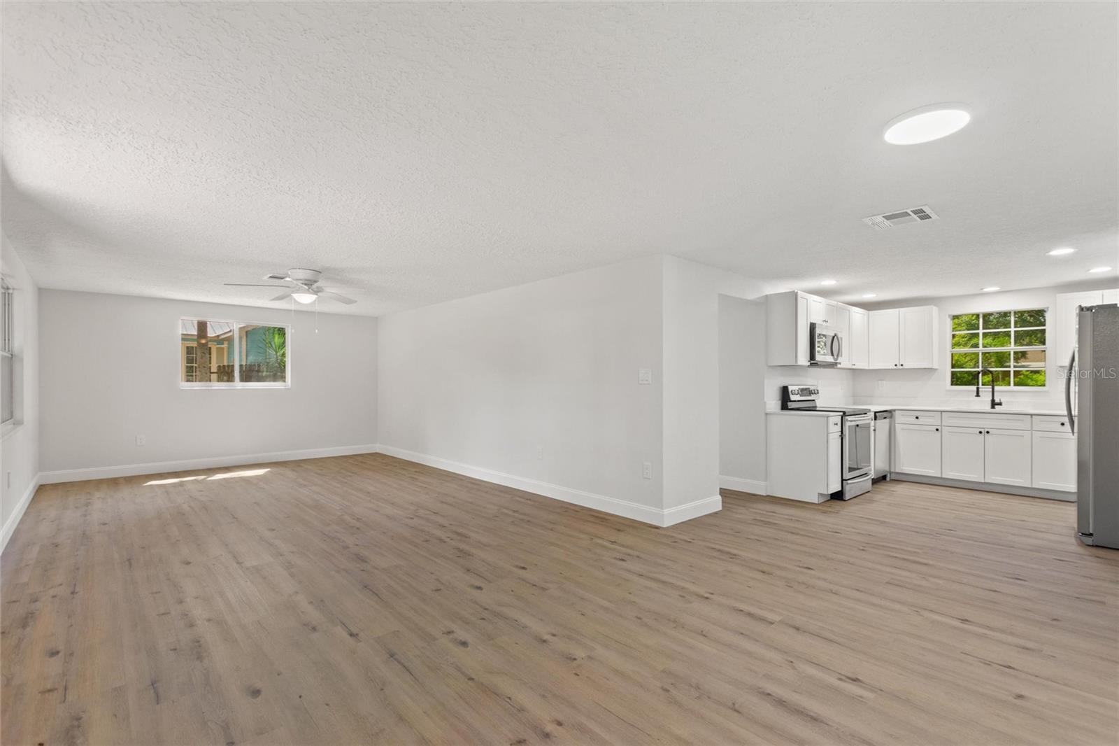 Image 8 of 32 For 3835 Rilma Avenue