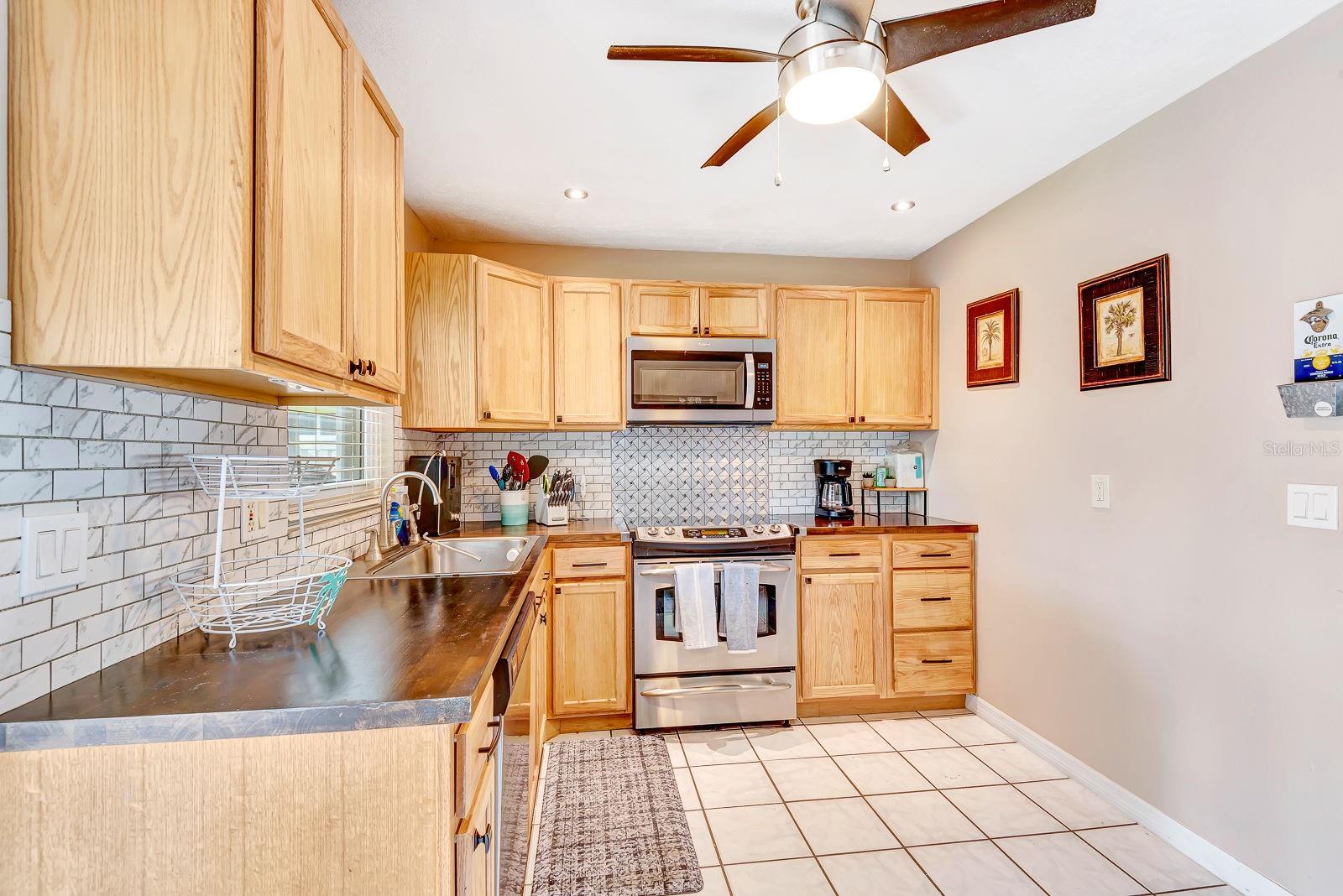 Image 10 of 39 For 4097 Malden Drive