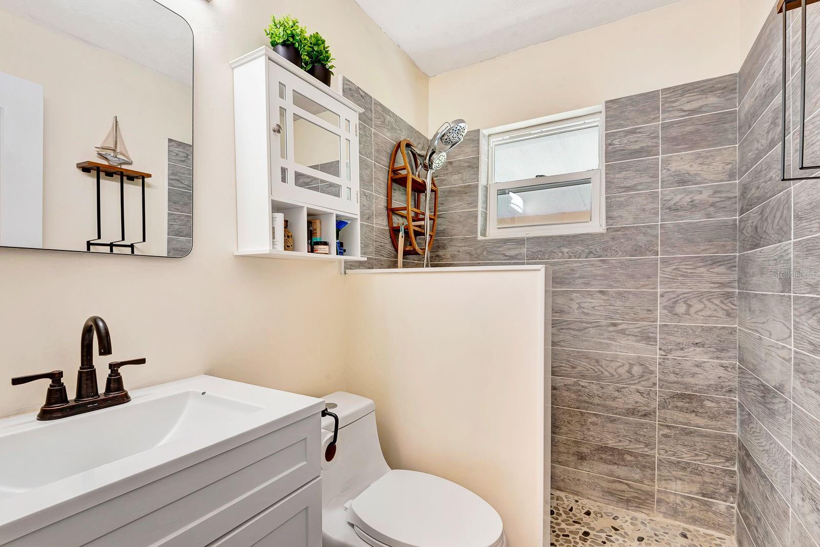 Image 12 of 39 For 4097 Malden Drive