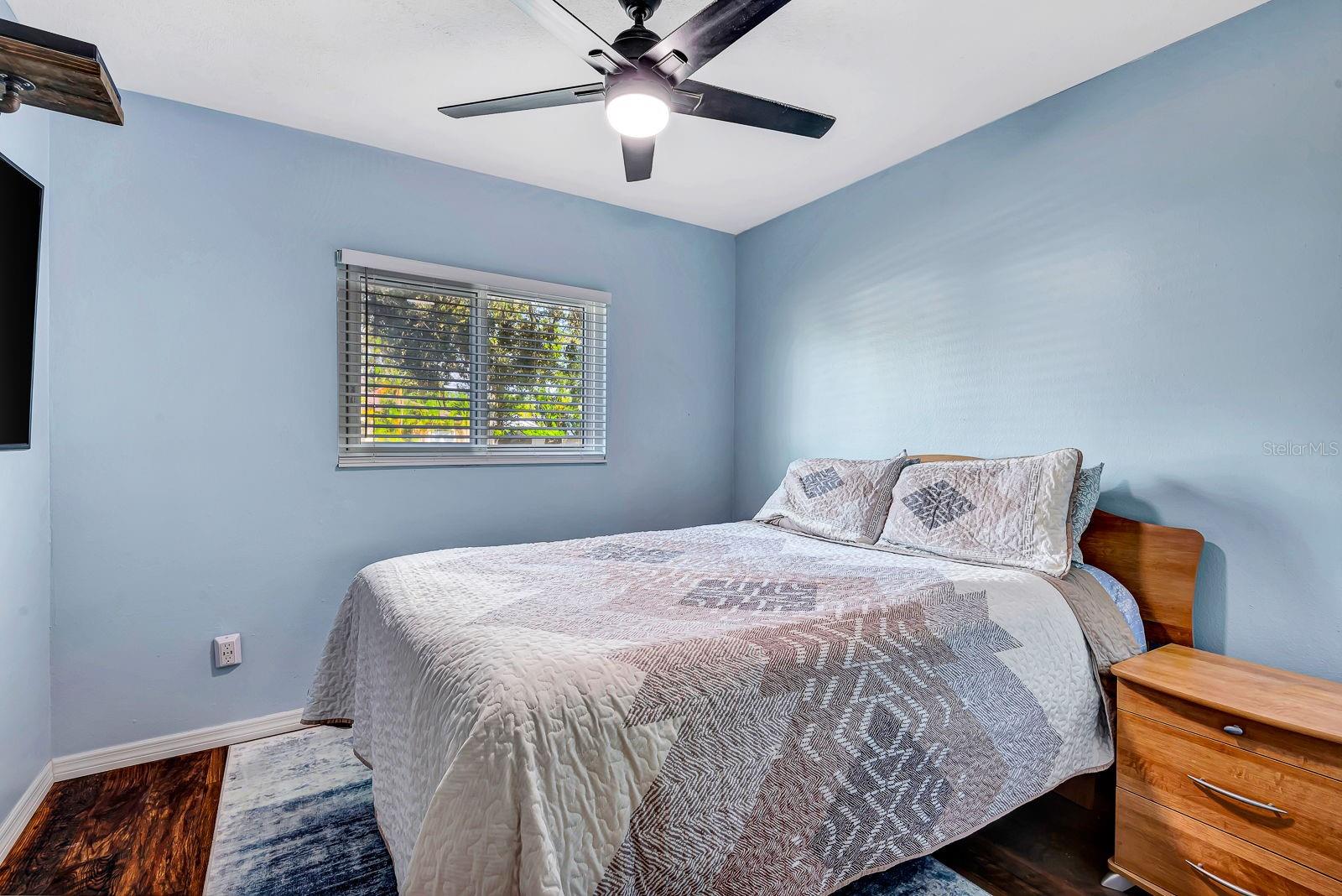 Image 13 of 39 For 4097 Malden Drive