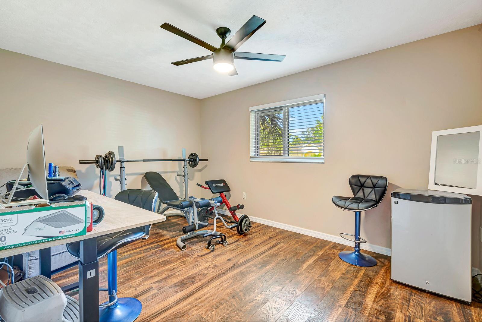 Image 21 of 39 For 4097 Malden Drive