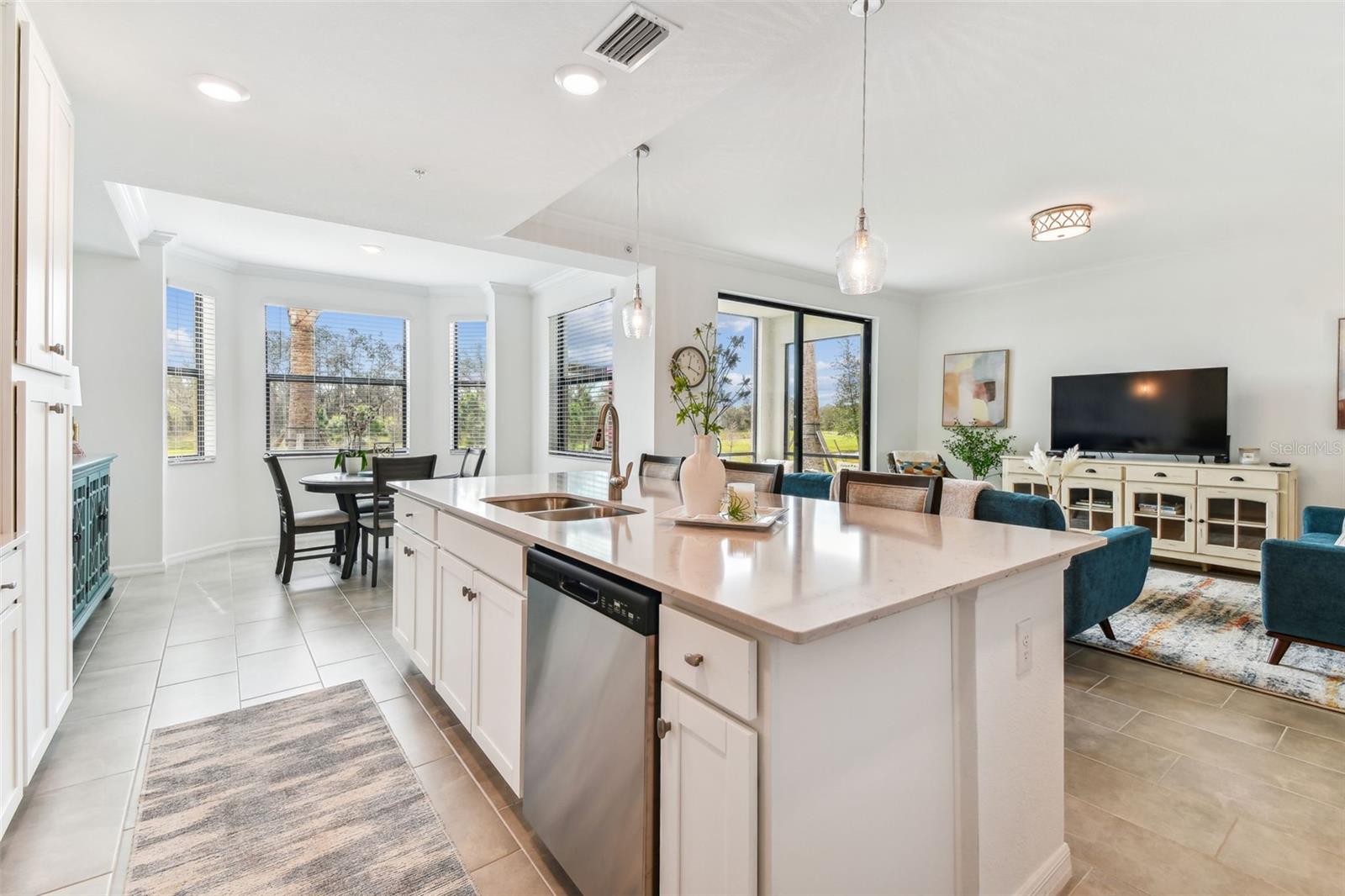 Image 2 of 58 For 18114 Gawthrop Drive 106