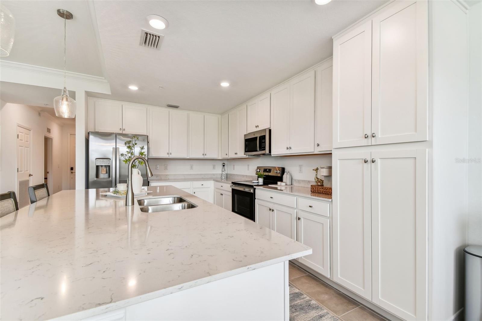 Image 26 of 58 For 18114 Gawthrop Drive 106