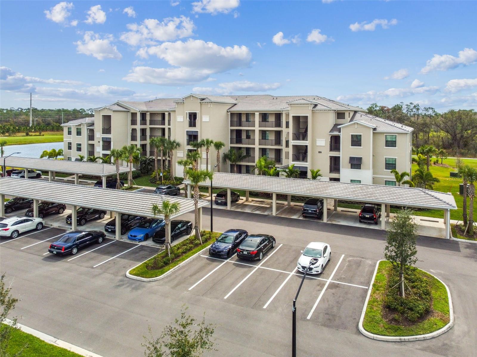 Image 39 of 58 For 18114 Gawthrop Drive 106