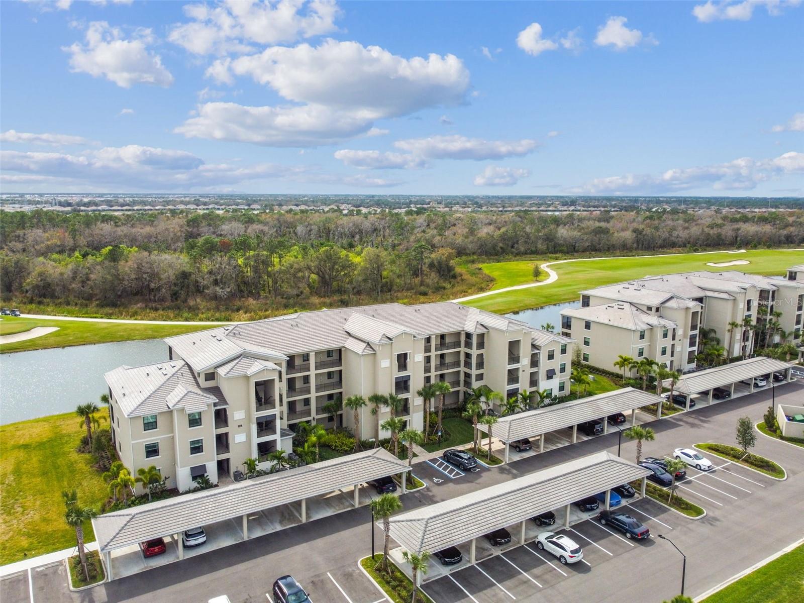 Image 41 of 58 For 18114 Gawthrop Drive 106