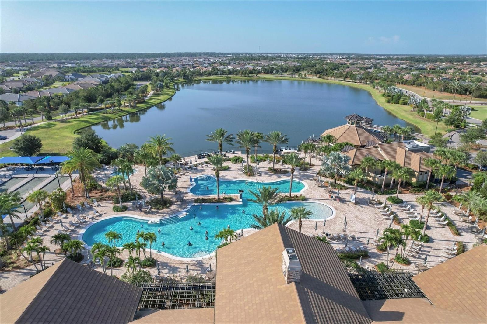 Image 38 of 57 For 17823 Littleton Place