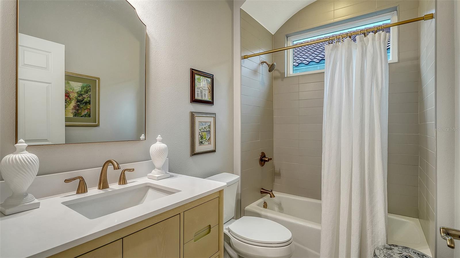 Image 40 of 89 For 7232 Presidio Glen