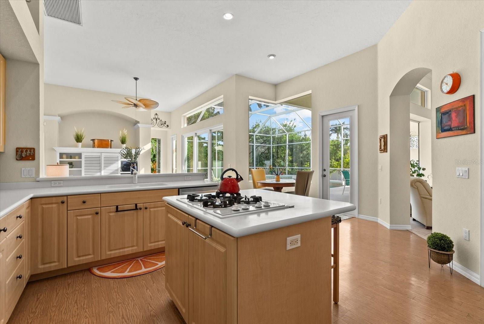 Image 15 of 43 For 8604 15th Avenue Nw