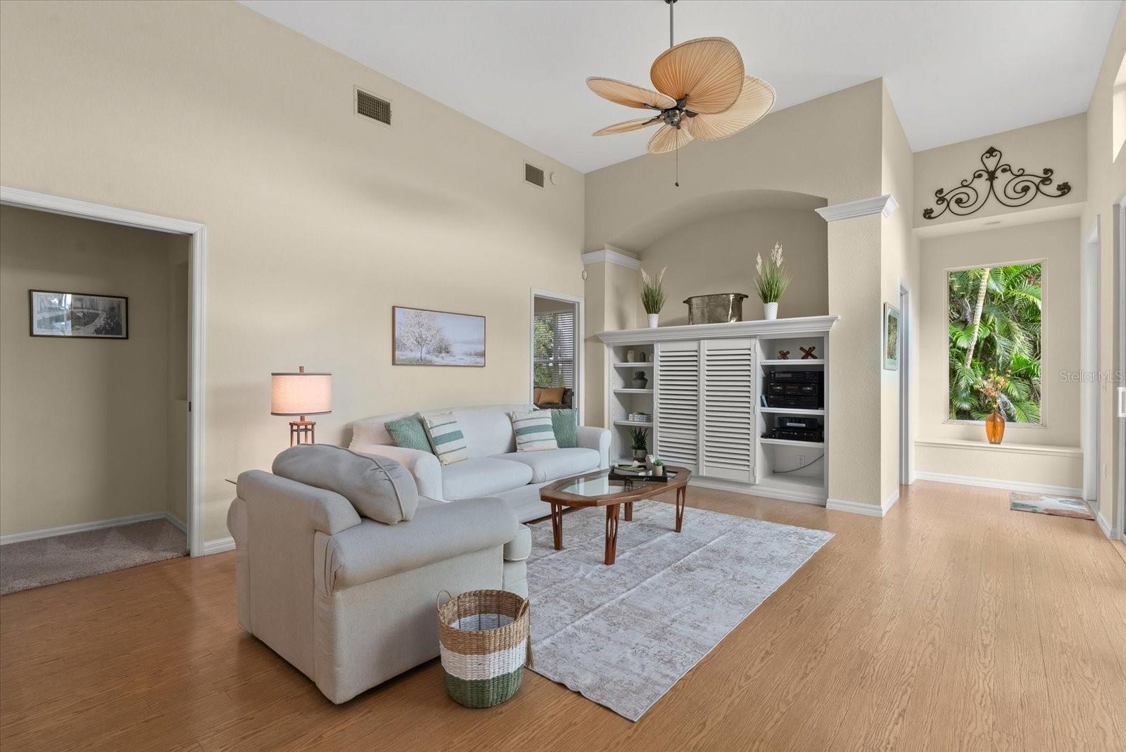 Image 24 of 43 For 8604 15th Avenue Nw