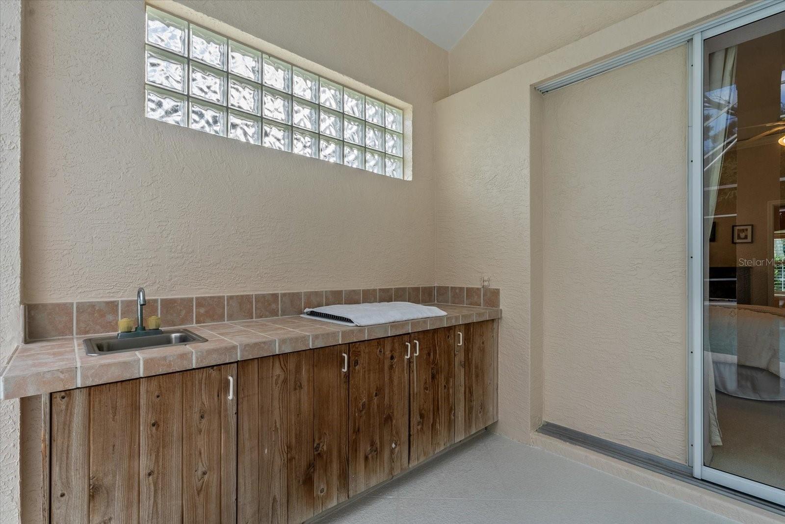 Image 33 of 43 For 8604 15th Avenue Nw