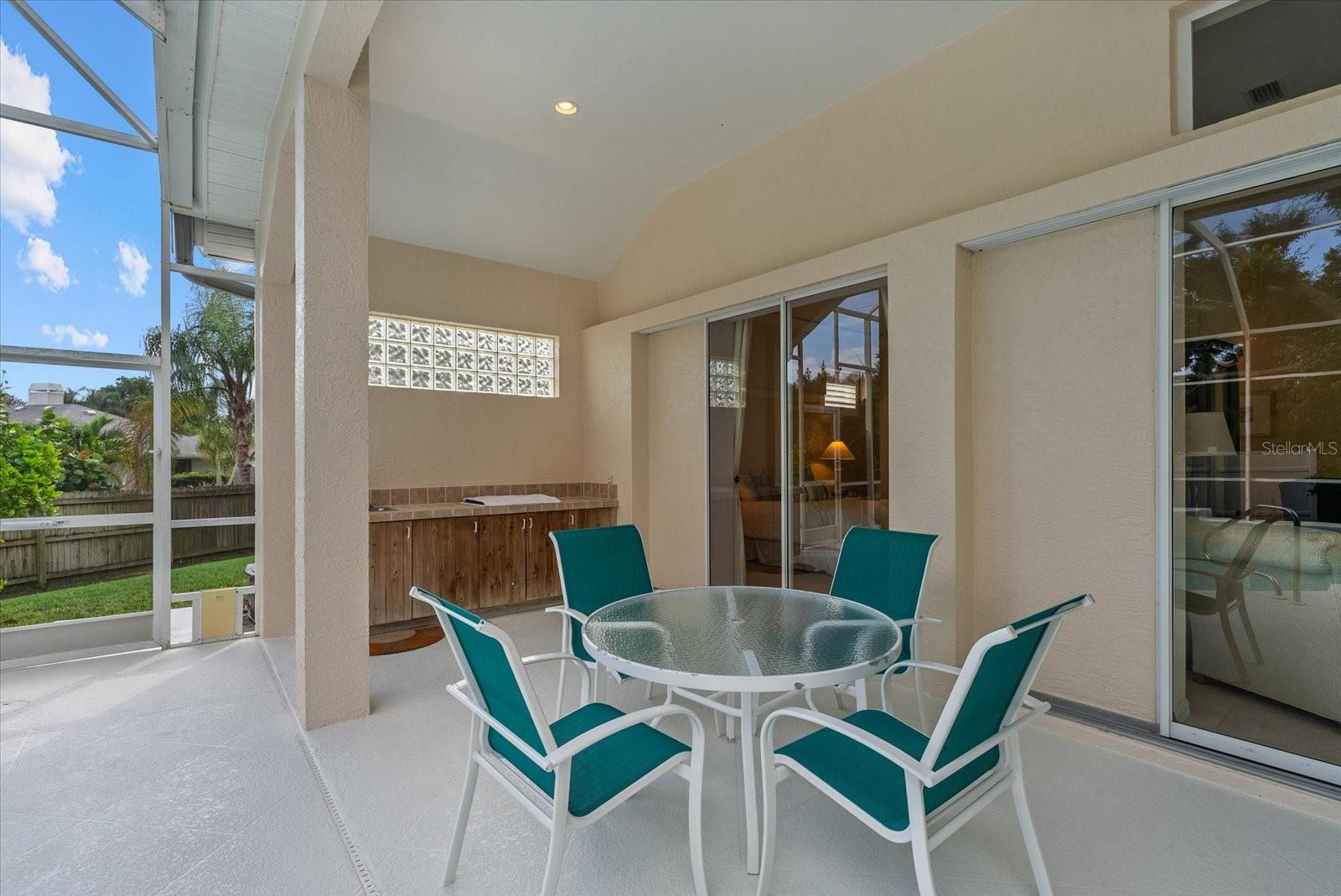 Image 34 of 43 For 8604 15th Avenue Nw