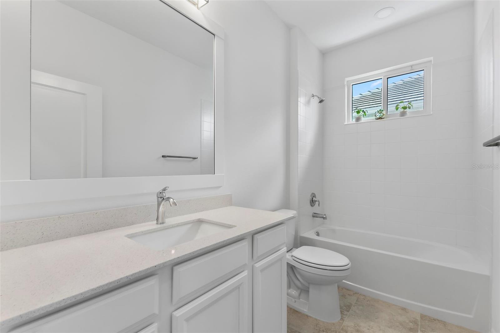 Image 10 of 32 For 8121 Sternway Road