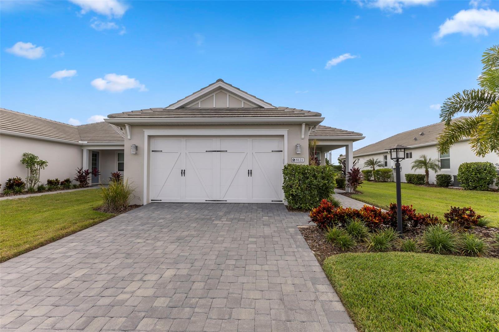 Image 19 of 32 For 8121 Sternway Road