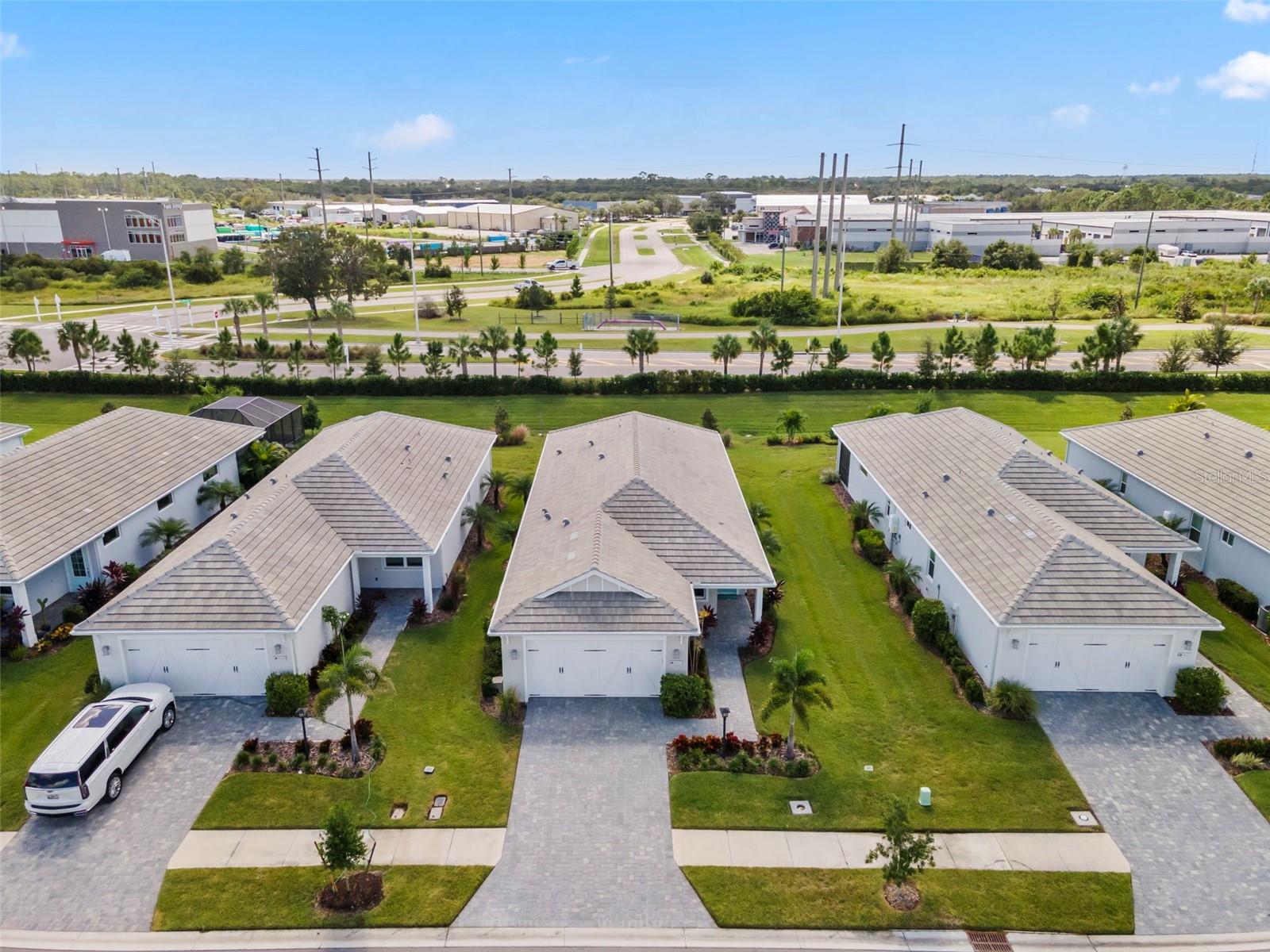 Image 22 of 32 For 8121 Sternway Road