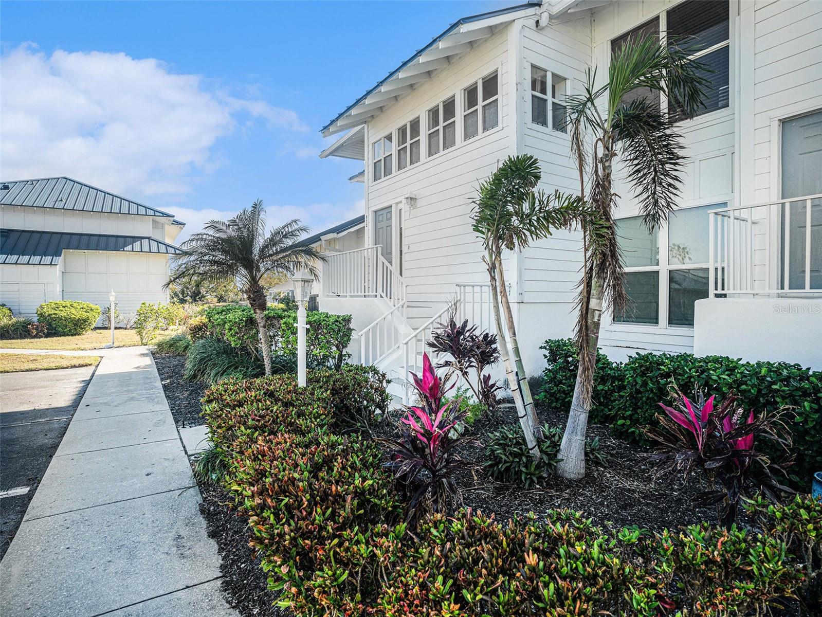 Image 20 of 27 For 972 Sandpiper Circle 972