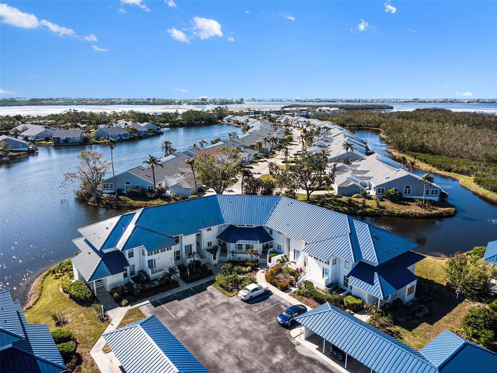 Image 21 of 27 For 972 Sandpiper Circle 972