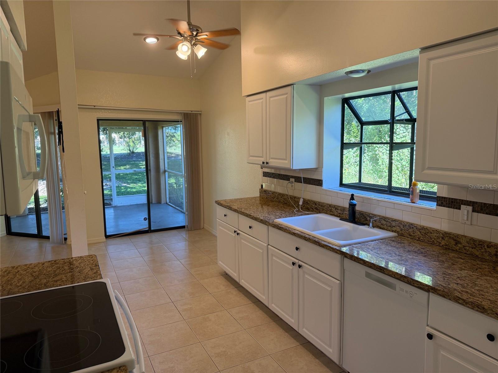 Image 10 of 26 For 1203 Saxony Circle D