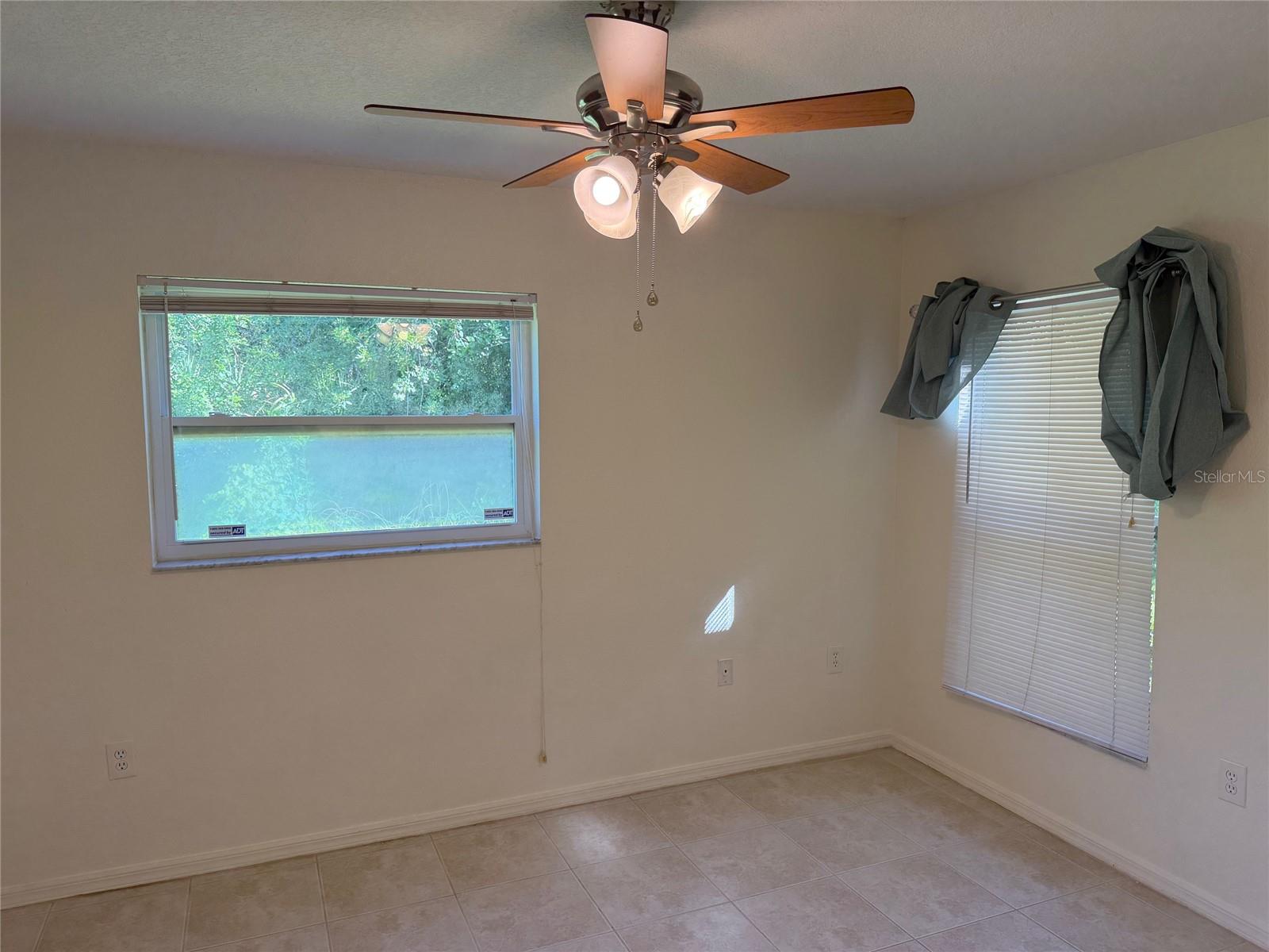 Image 18 of 26 For 1203 Saxony Circle D