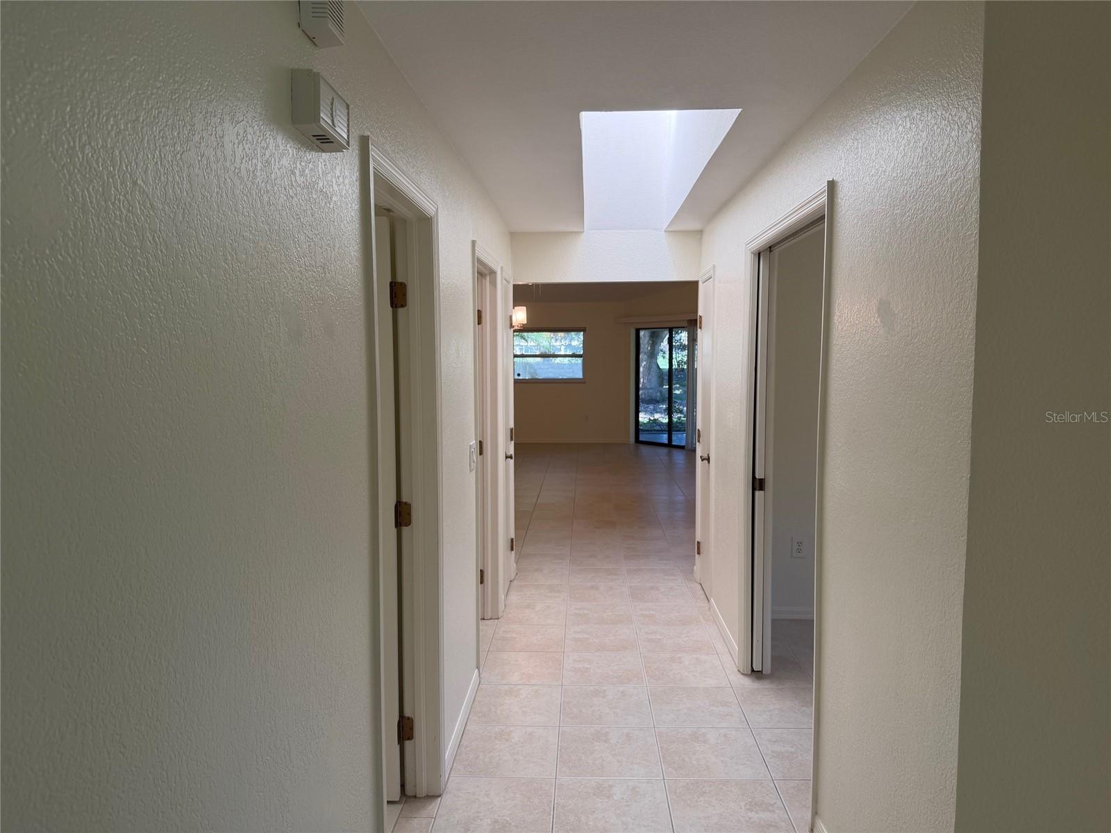 Image 20 of 26 For 1203 Saxony Circle D