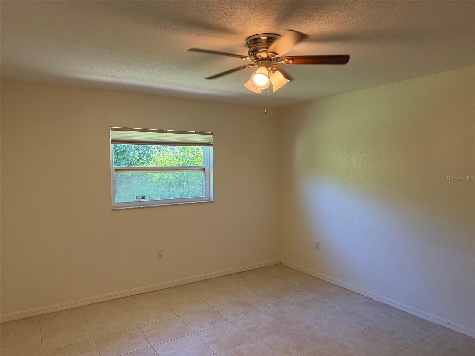 Image 22 of 26 For 1203 Saxony Circle D