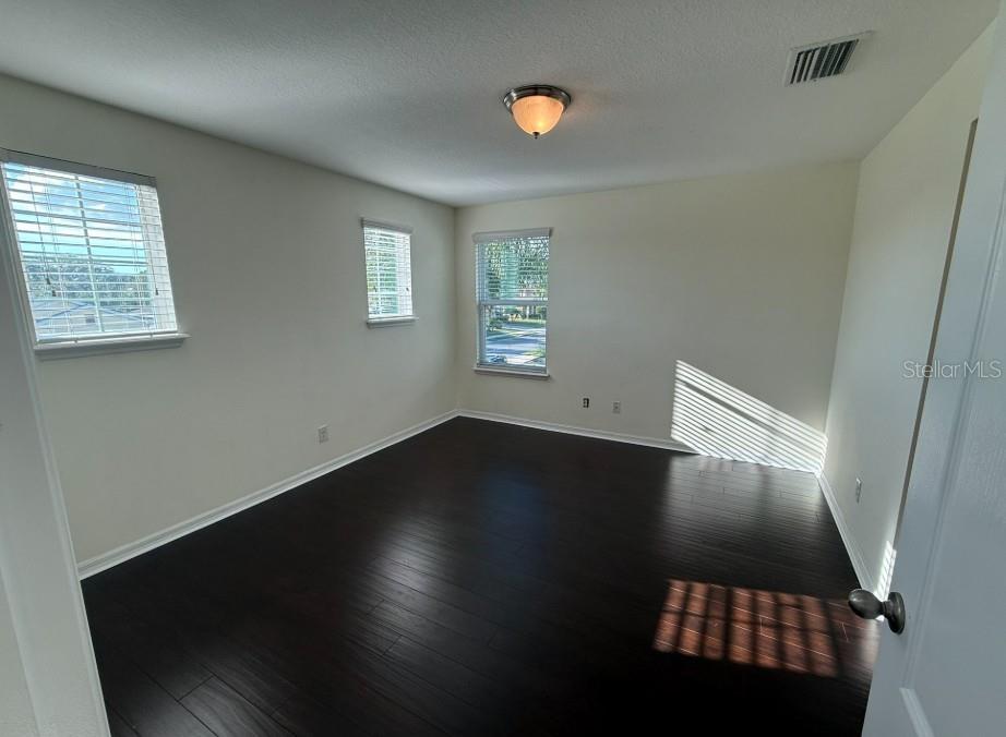 Image 21 of 30 For 6223 35th Court E