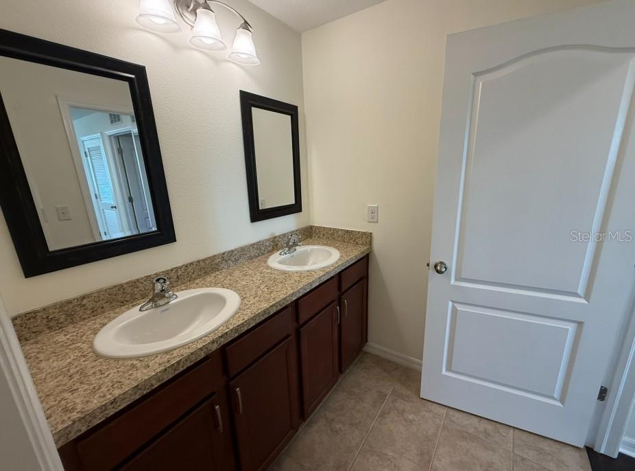 Image 24 of 30 For 6223 35th Court E