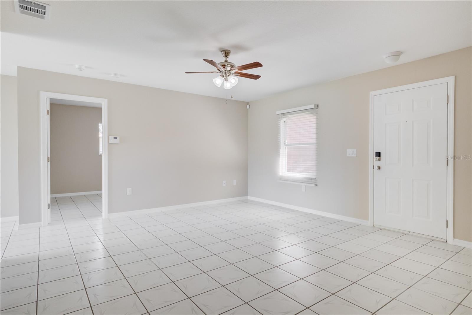 Image 3 of 18 For 1112 21st Street E