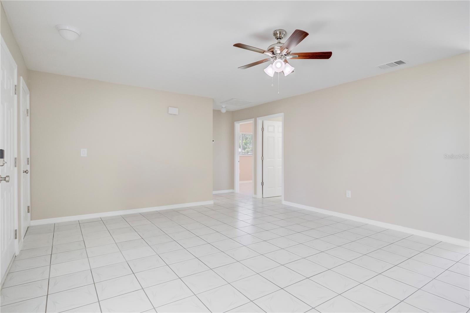Image 4 of 18 For 1112 21st Street E