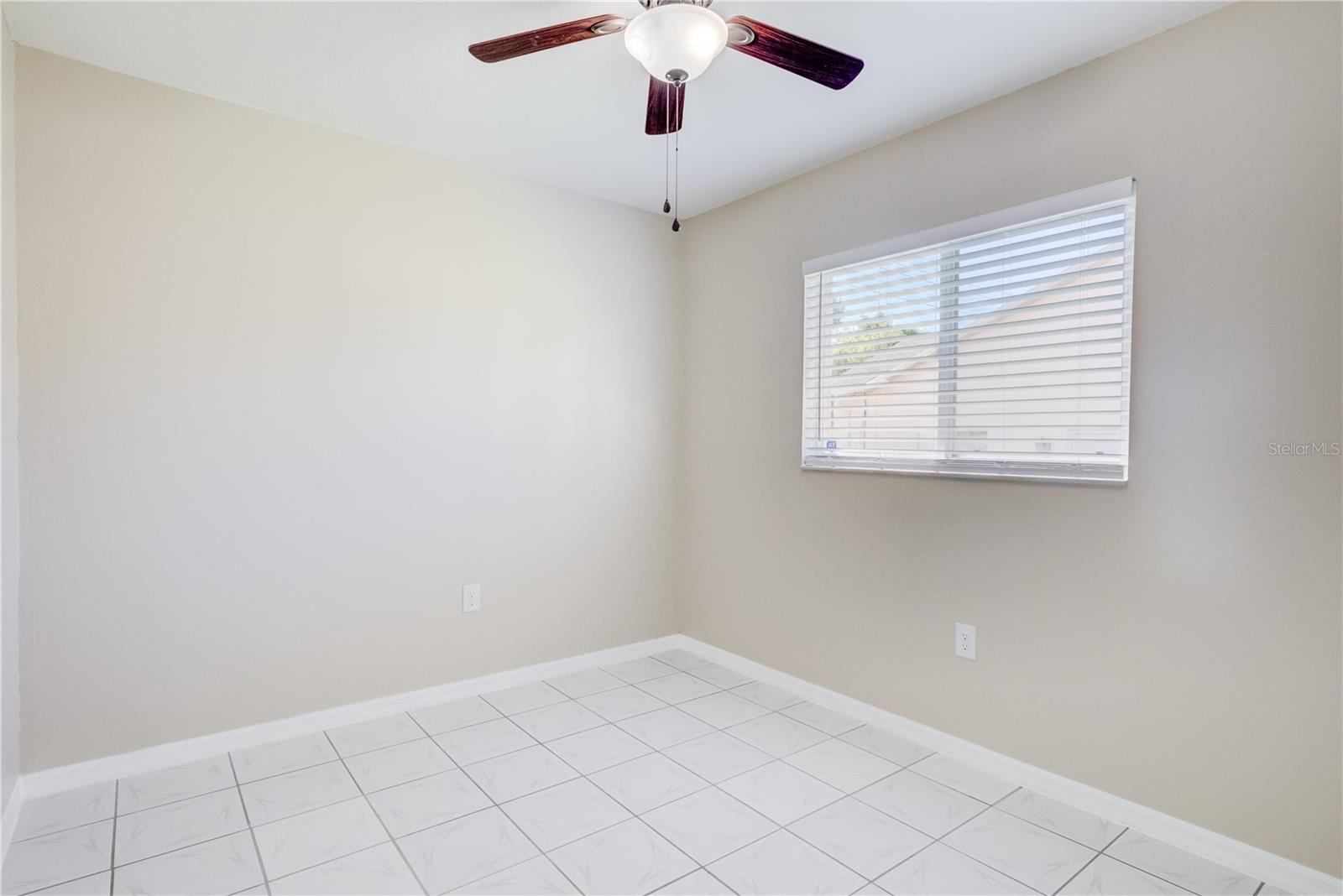 Image 9 of 18 For 1112 21st Street E