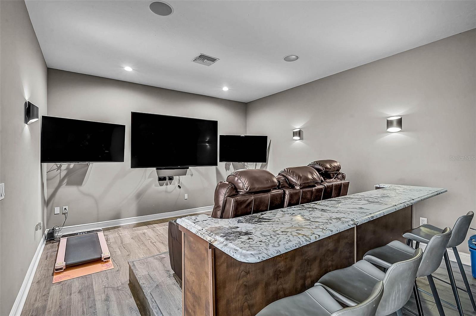 Image 36 of 85 For 6722 Hawkins Road