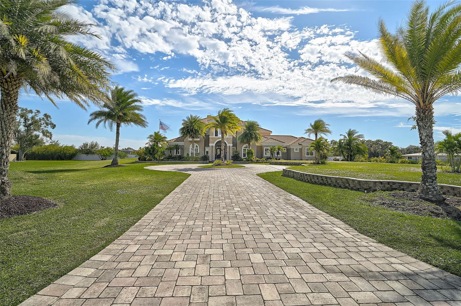 Image 5 of 85 For 6722 Hawkins Road