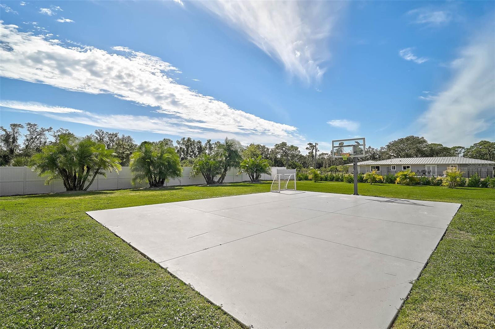 Image 68 of 85 For 6722 Hawkins Road