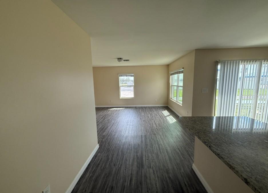 Image 5 of 12 For 11231 Kimberly Avenue