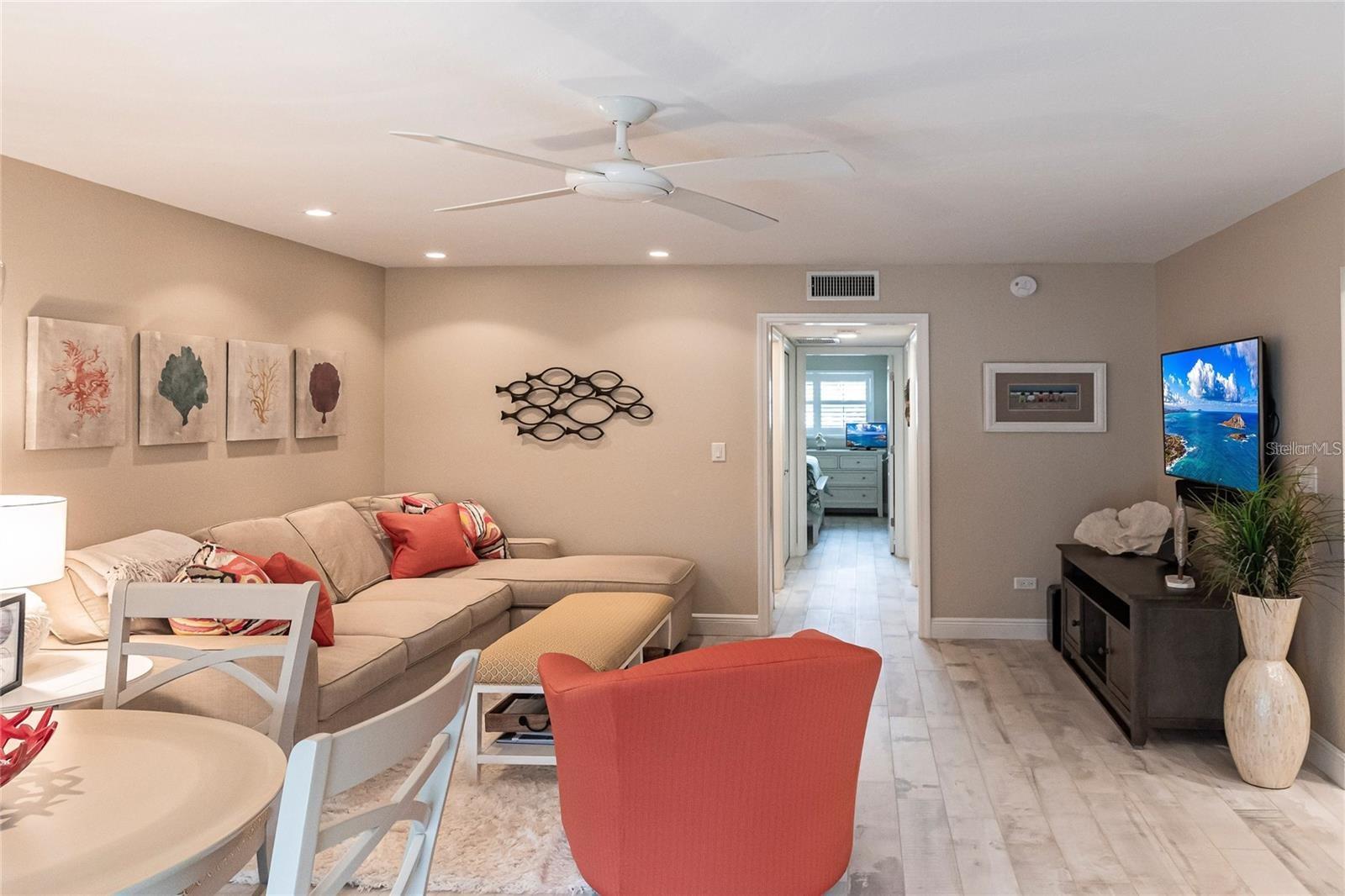 Image 5 of 28 For 145 Avenida Messina  3