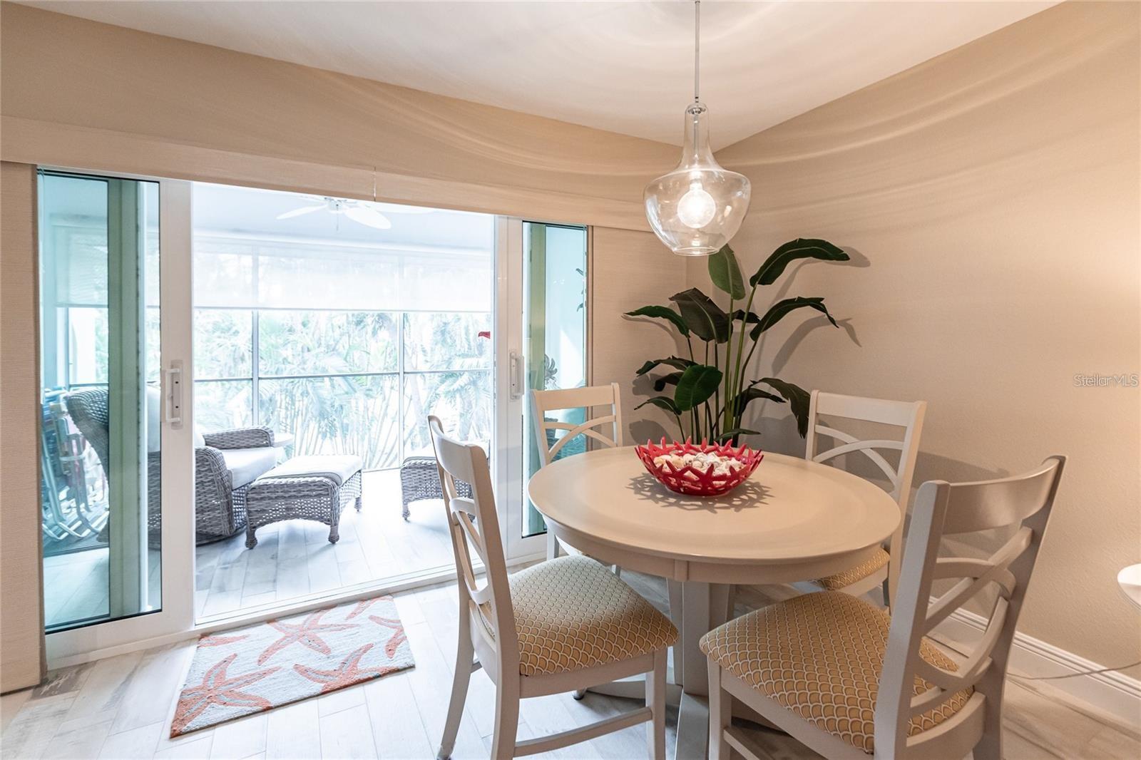 Image 6 of 28 For 145 Avenida Messina  3