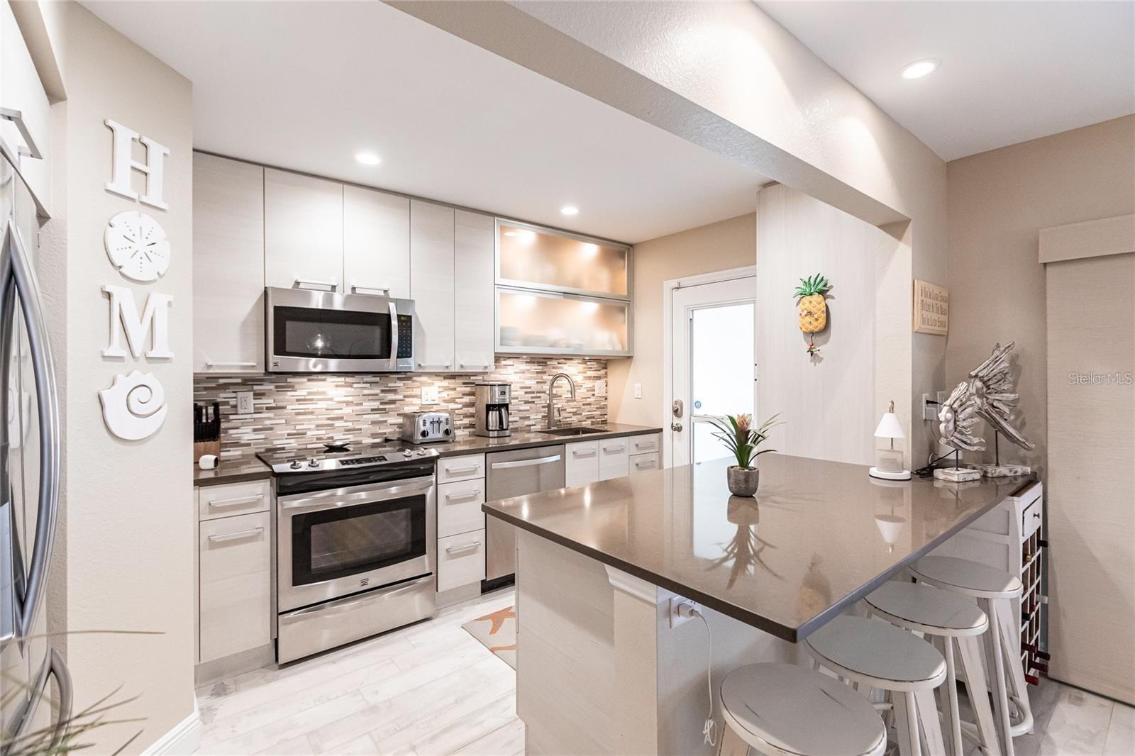 Image 7 of 28 For 145 Avenida Messina  3