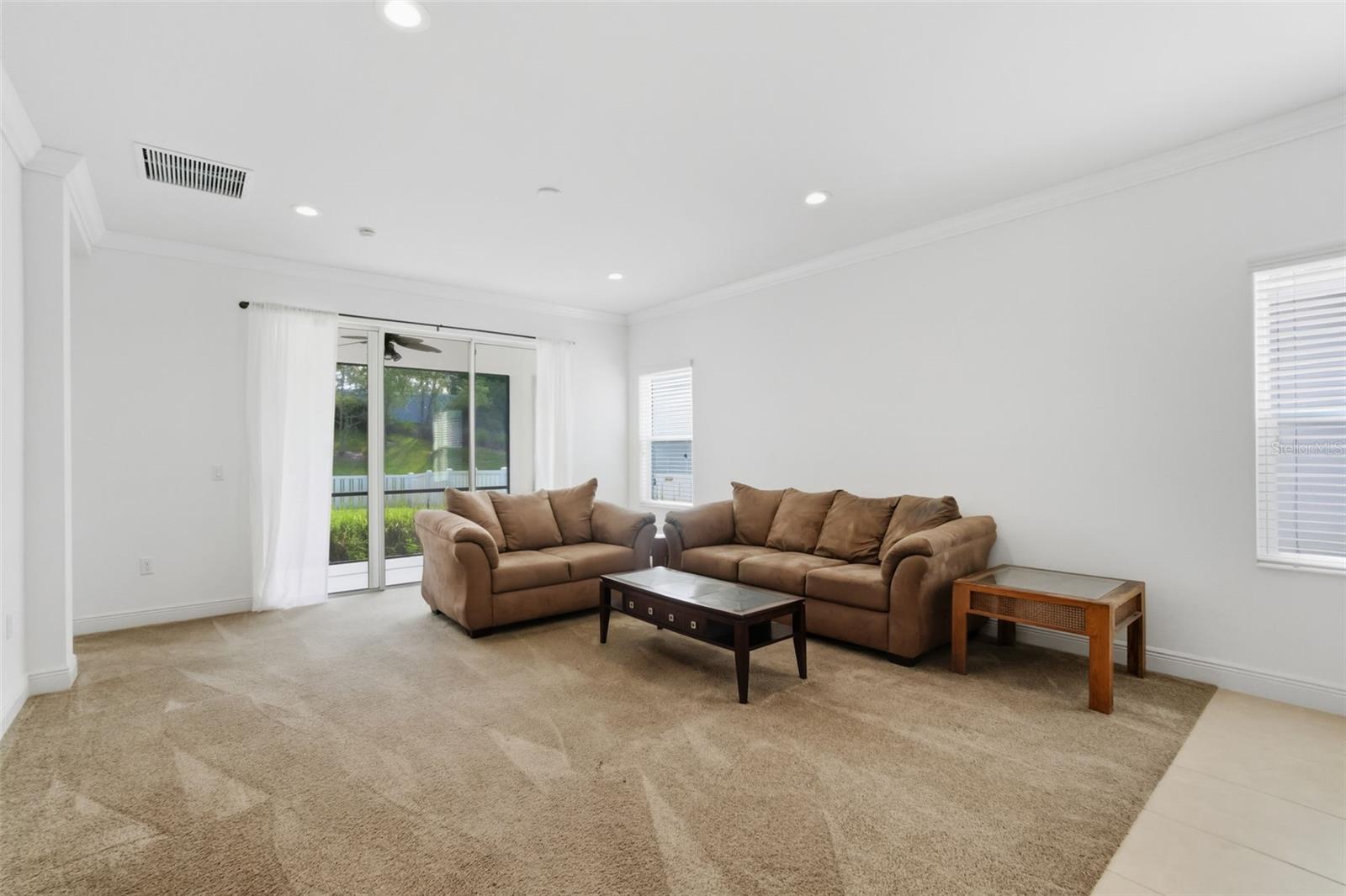 Image 13 of 43 For 7526 Ridgelake Circle