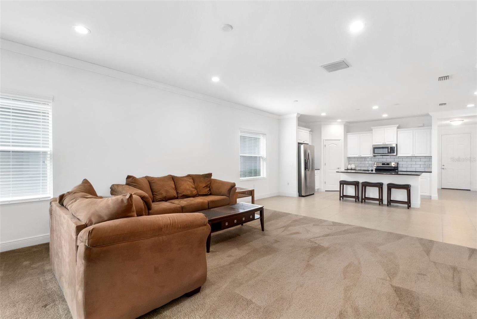 Image 14 of 43 For 7526 Ridgelake Circle