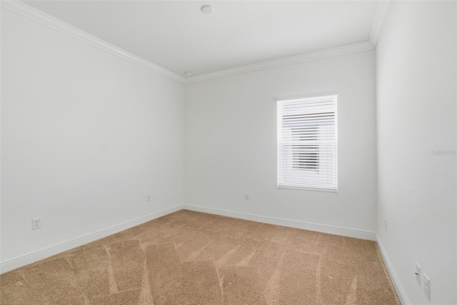 Image 21 of 43 For 7526 Ridgelake Circle