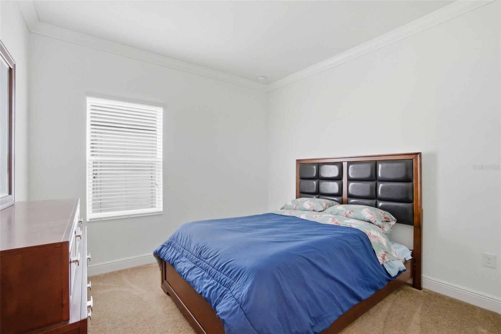Image 23 of 43 For 7526 Ridgelake Circle