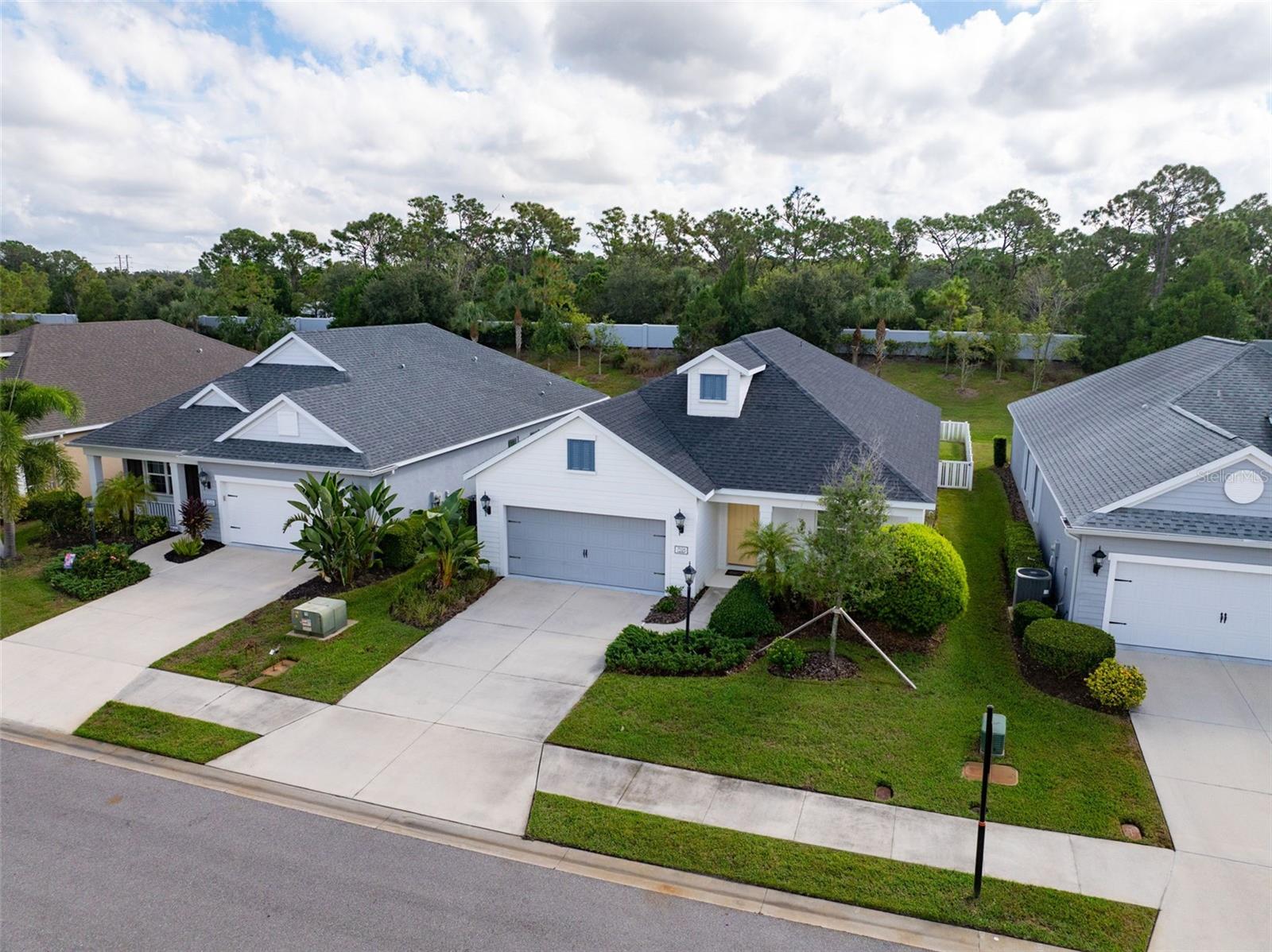 Image 30 of 43 For 7526 Ridgelake Circle