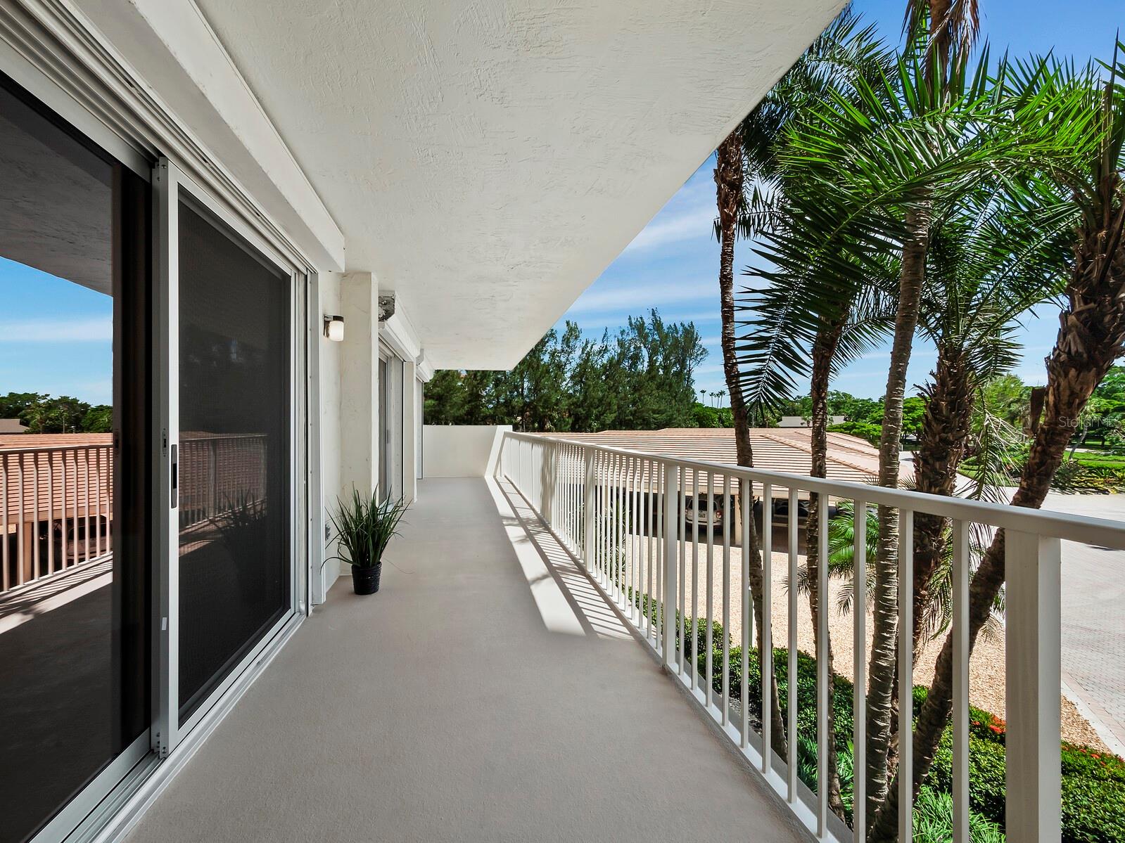 Image 12 of 43 For 2301 Gulf Of Mexico Drive 25n