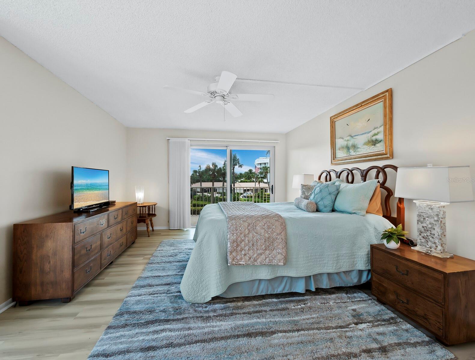 Image 17 of 43 For 2301 Gulf Of Mexico Drive 25n