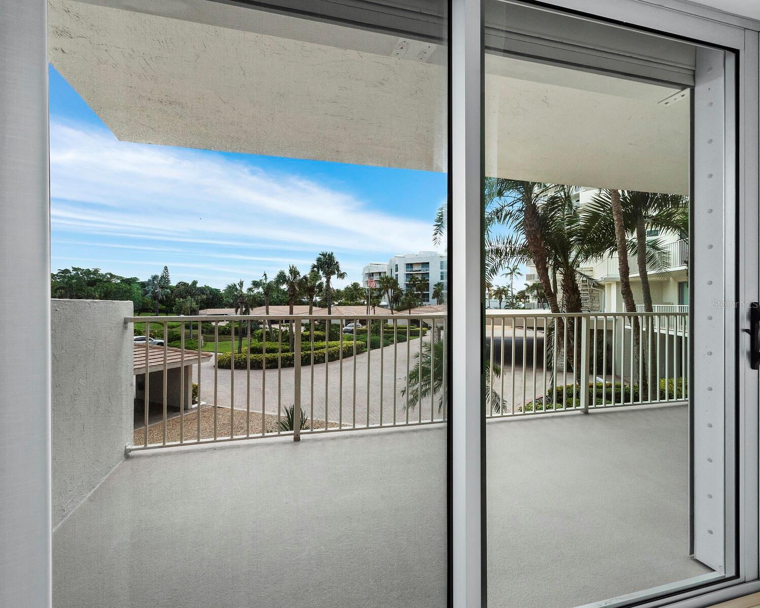 Image 23 of 43 For 2301 Gulf Of Mexico Drive 25n