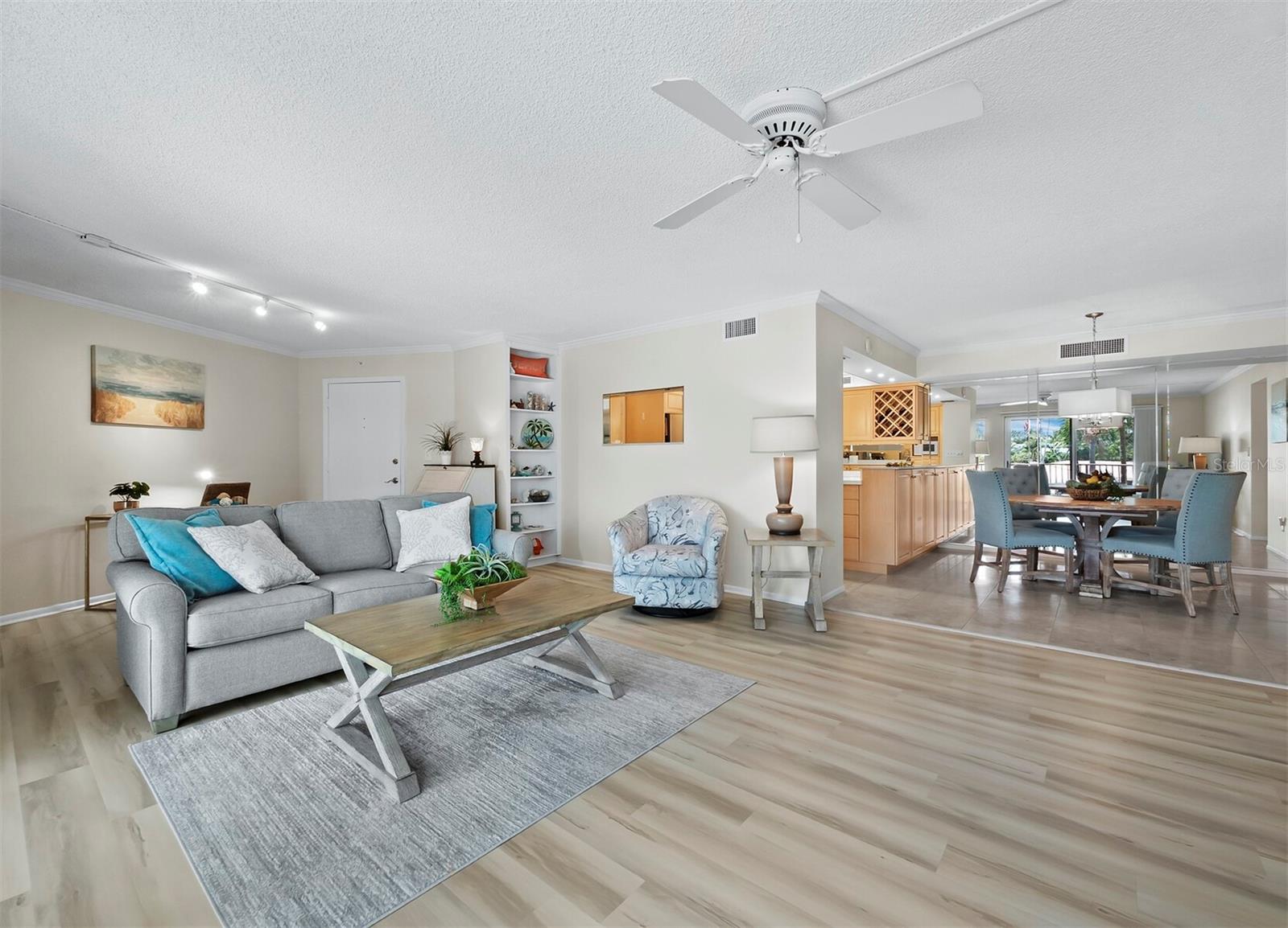 Image 9 of 43 For 2301 Gulf Of Mexico Drive 25n