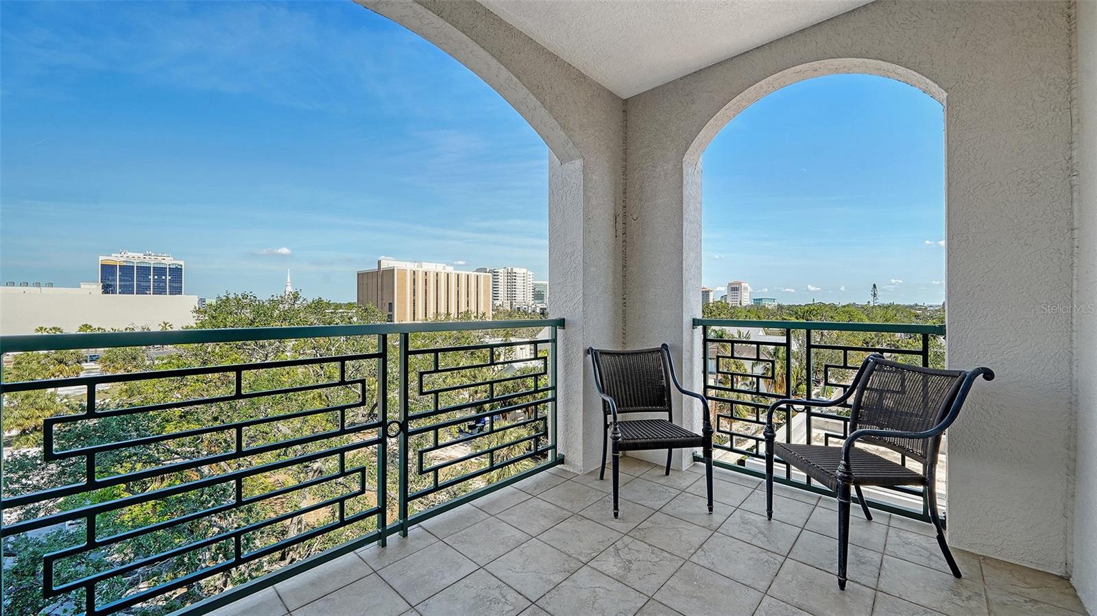Image 14 of 45 For 505 Orange Avenue 501
